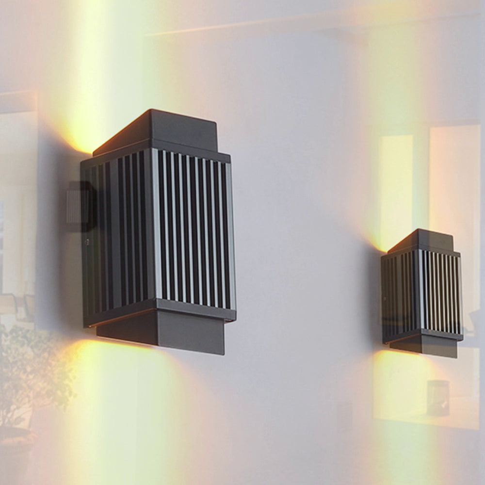 Ordelaelle Metal Wall Light-Moonnatur