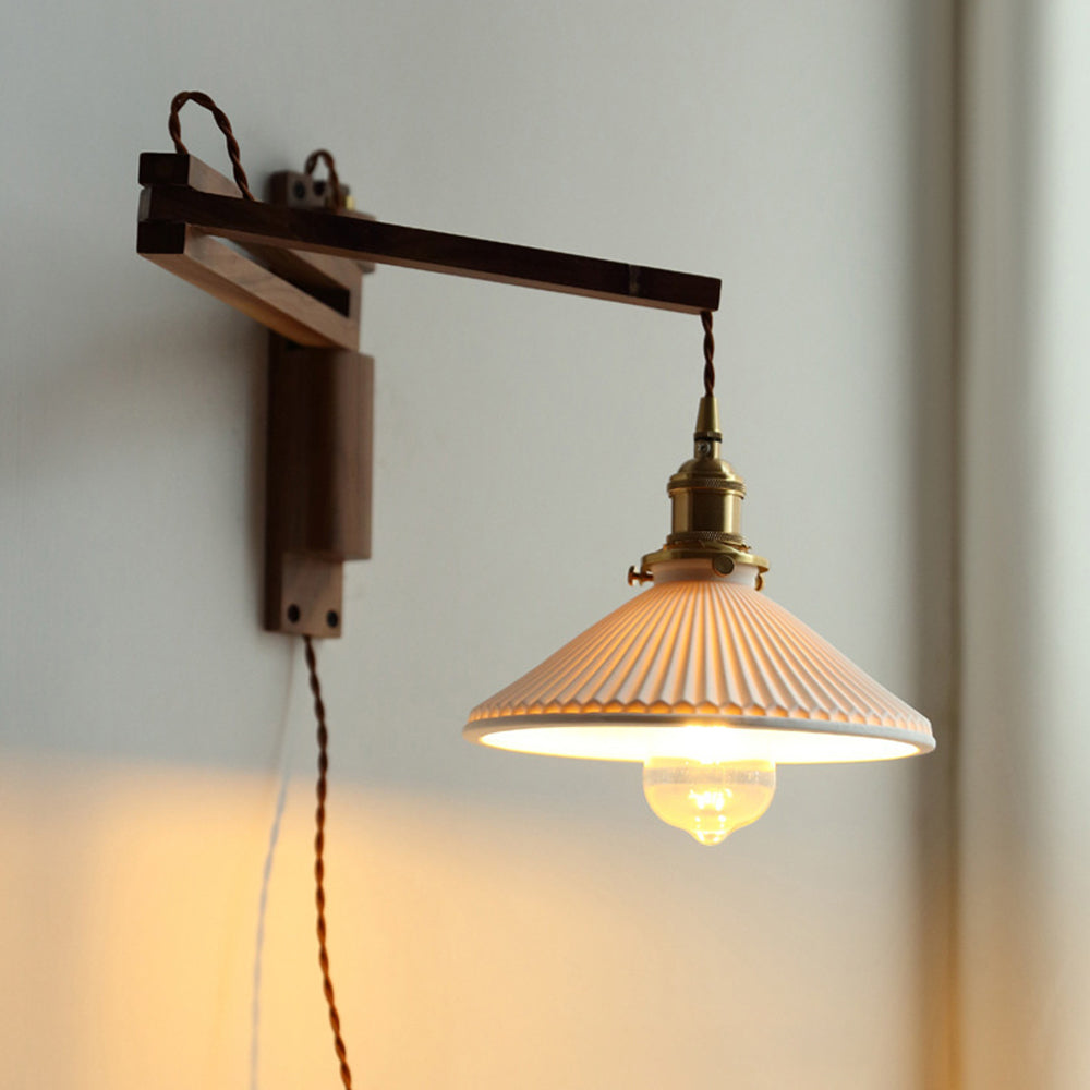 Ainsina Wood Wall Light-Moonnatur
