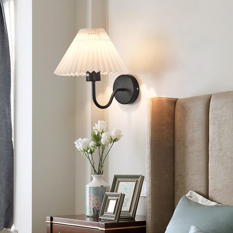 Jardenlark Fabric Wall Light-Moonnatur
