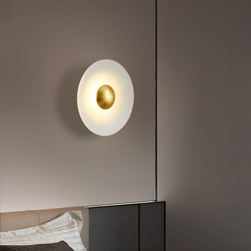Hildenbrook Metal Wall Light-Moonnatur