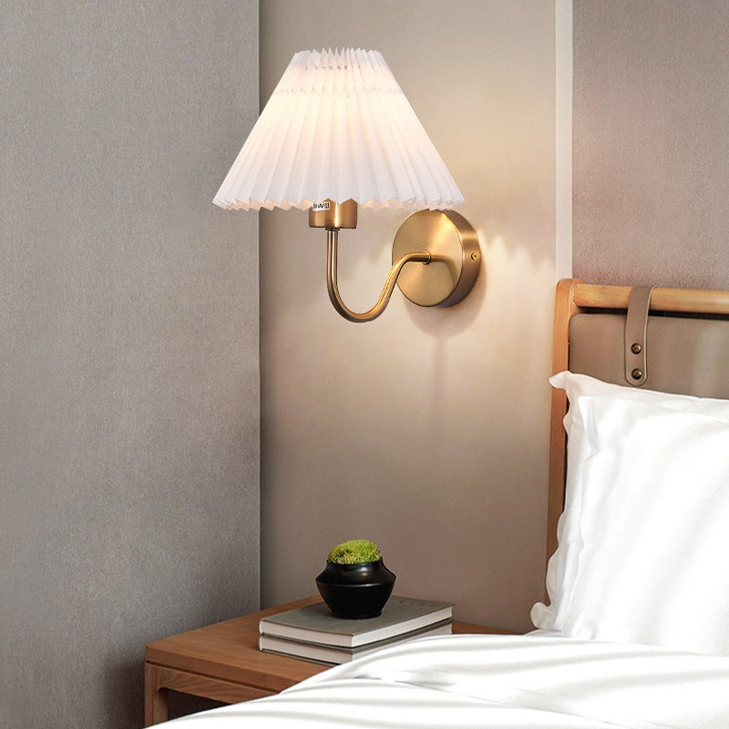 Jardenlark Fabric Wall Light-Moonnatur