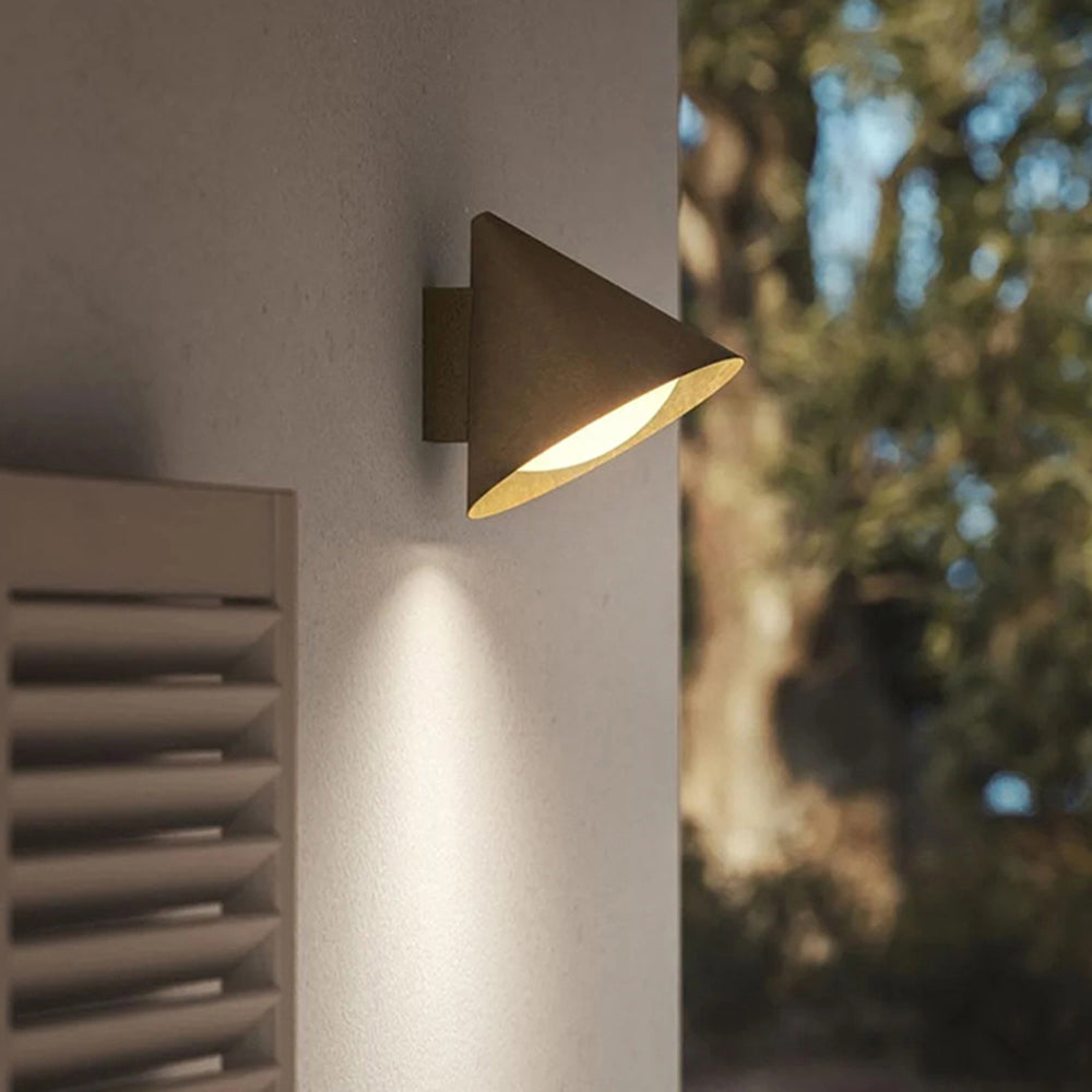 Berelwynne Metal Wall Light-Moonnatur