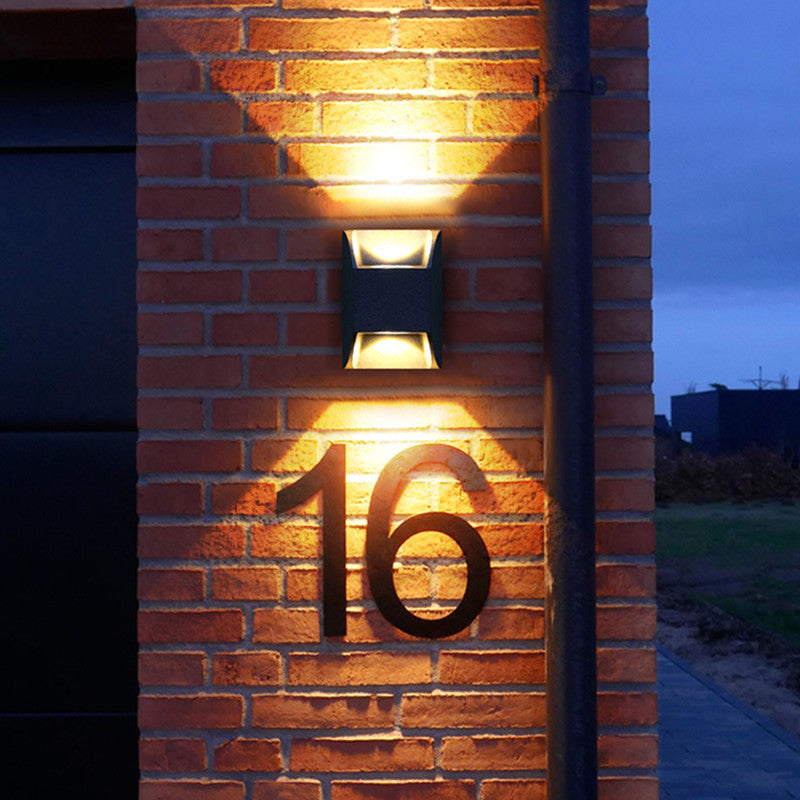 Pardenevia Metal Wall Light-Moonnatur