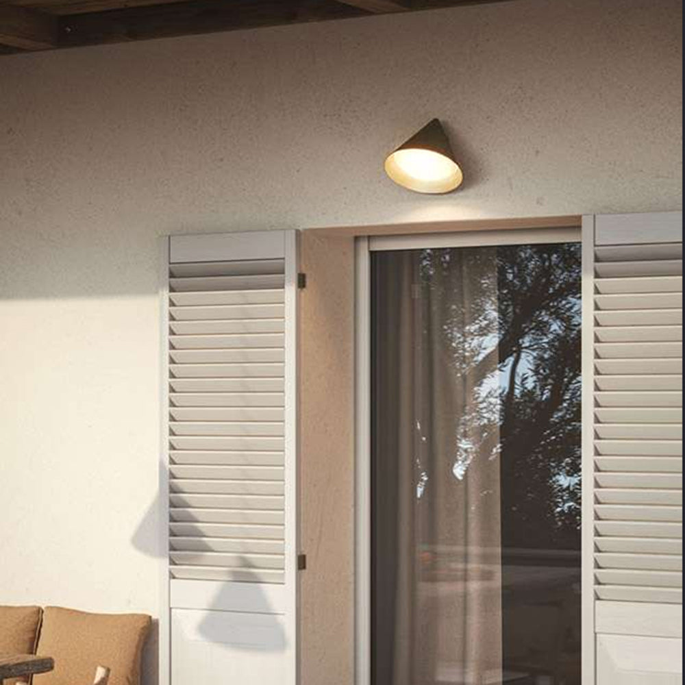 Berelwynne Metal Wall Light-Moonnatur