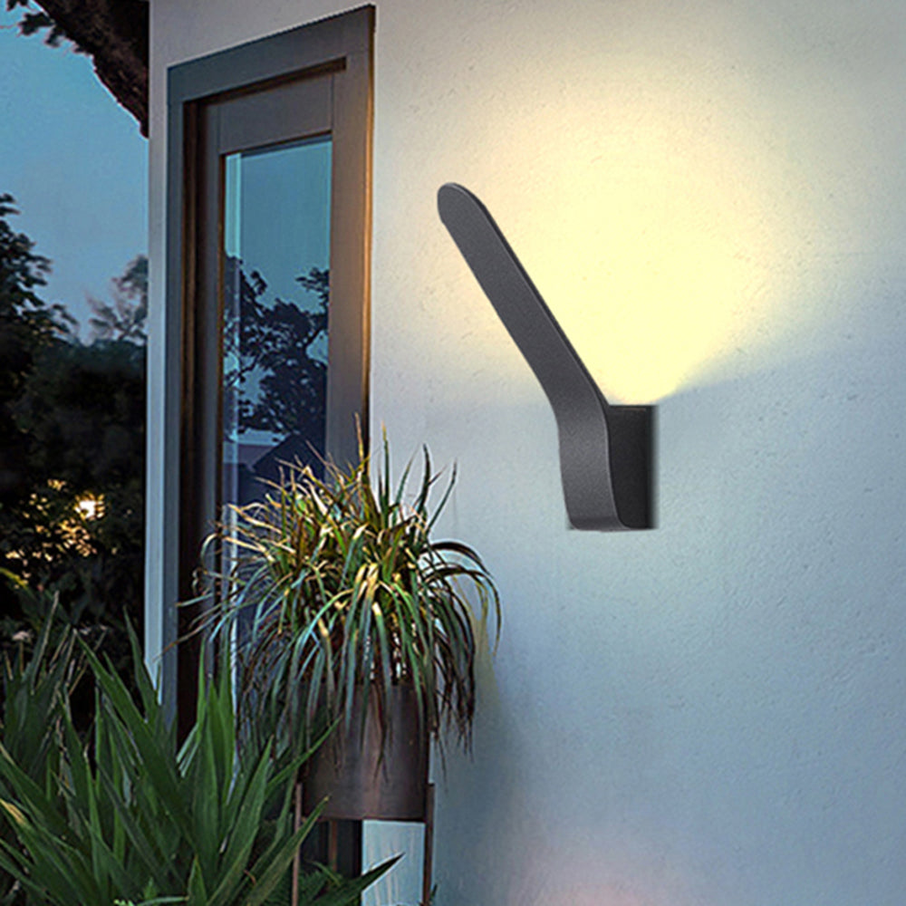 Quenelvale Glass Wall Light-Moonnatur