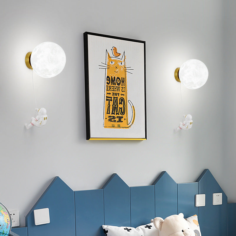 Jorrenwren Resin Wall Light-Moonnatur