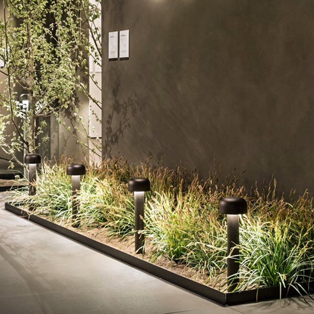 Gildengrove Metal Outdoor Light-Moonnatur