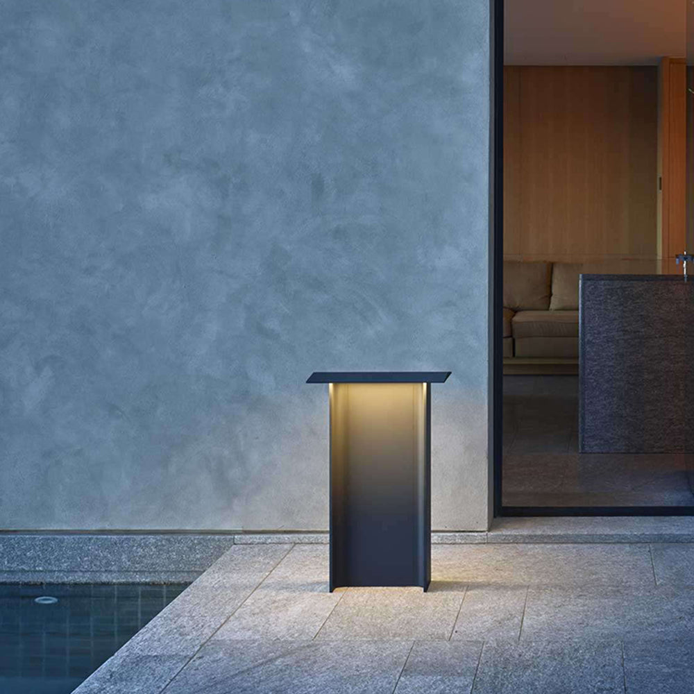 Fendelcove Metal Outdoor Light-Moonnatur