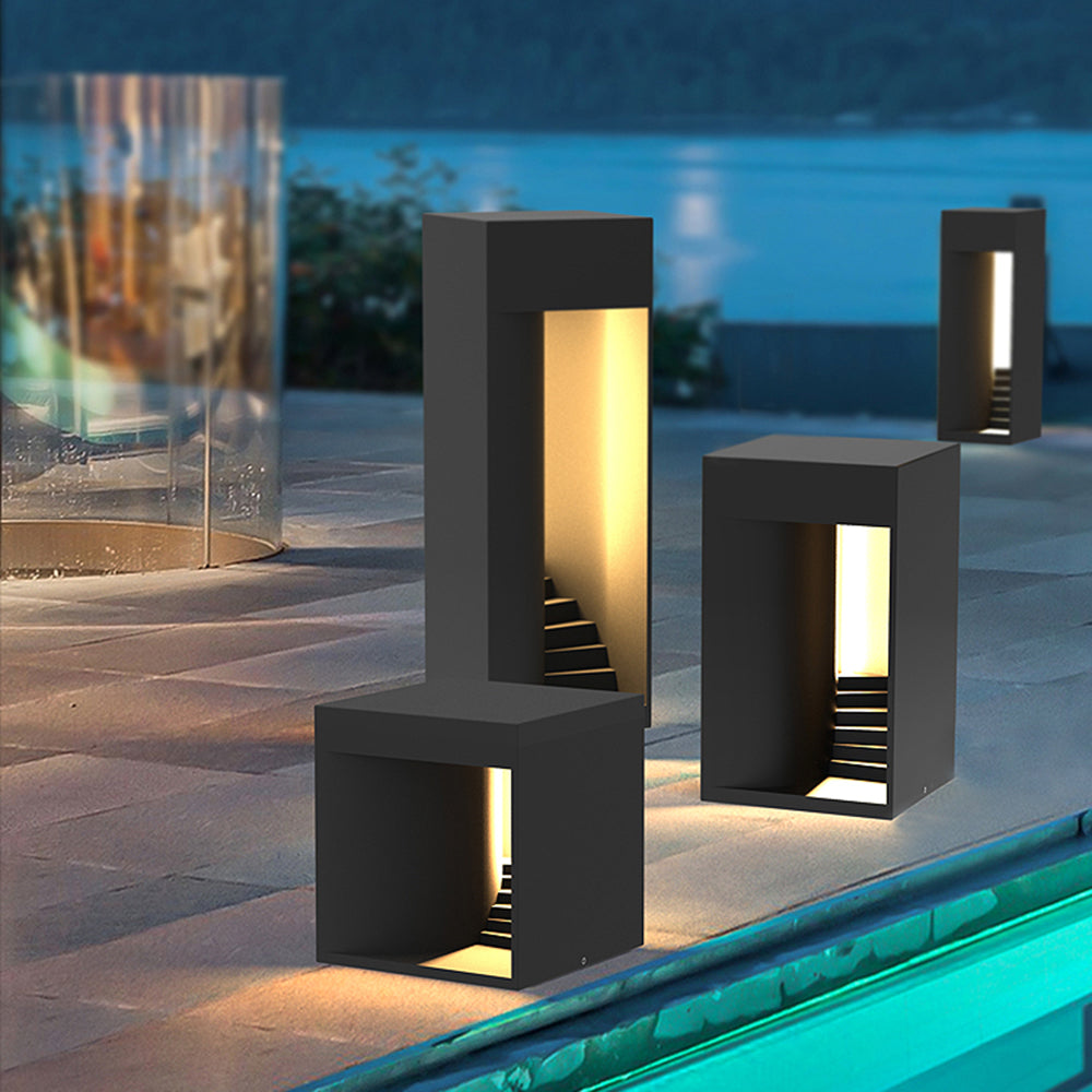 Fenrendale Metal Table Lamp-Moonnatur
