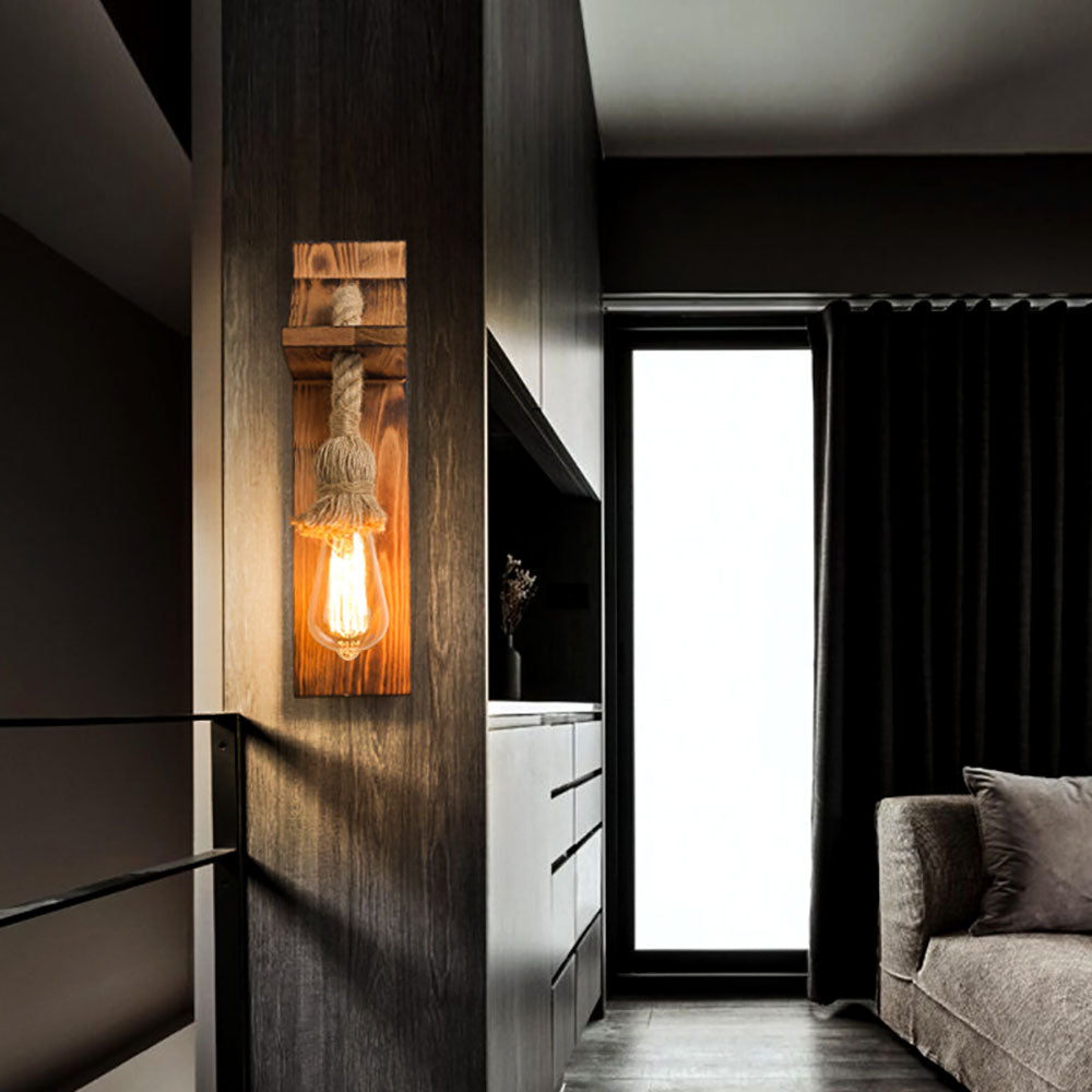 Ordelenora Pine Wood Wall Light-Moonnatur