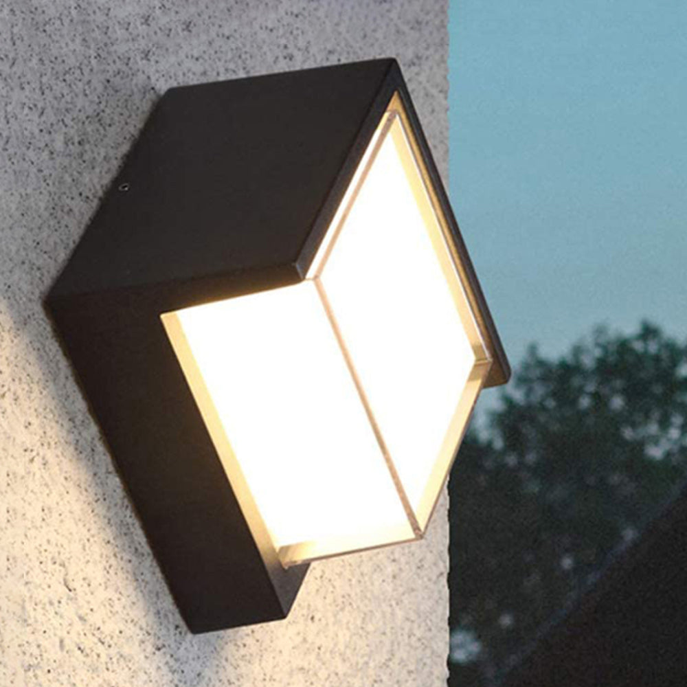 Meldenlyn Acrylic Wall Light-Moonnatur