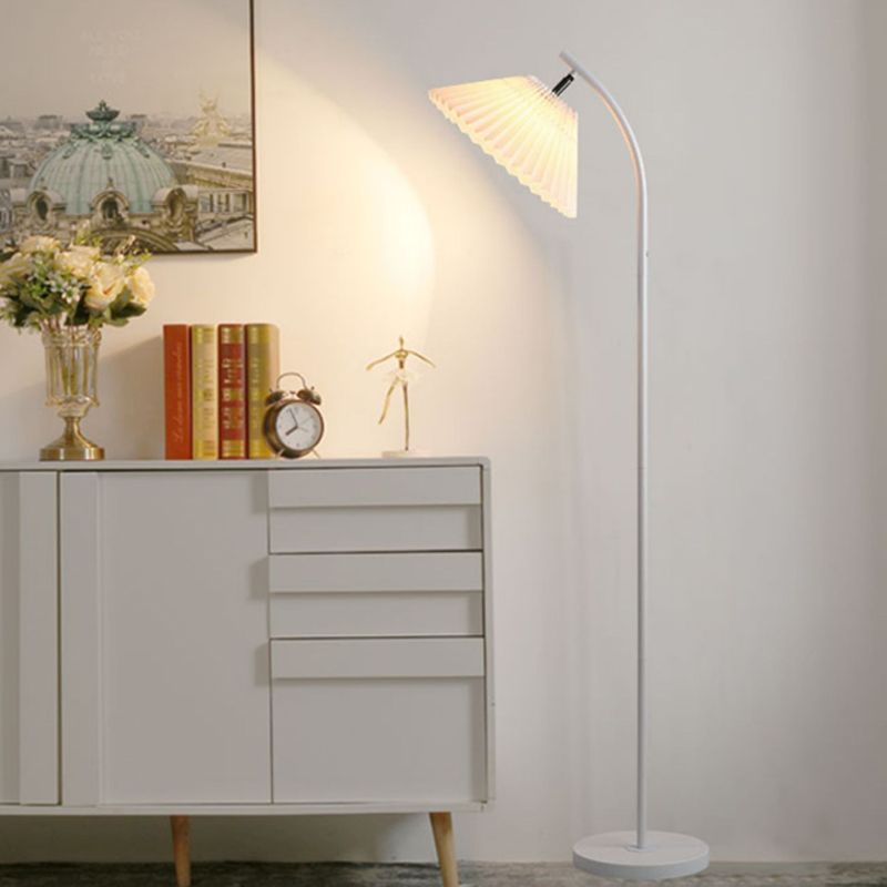 Erlenwood Fabric Floor Lamp-Moonnatur