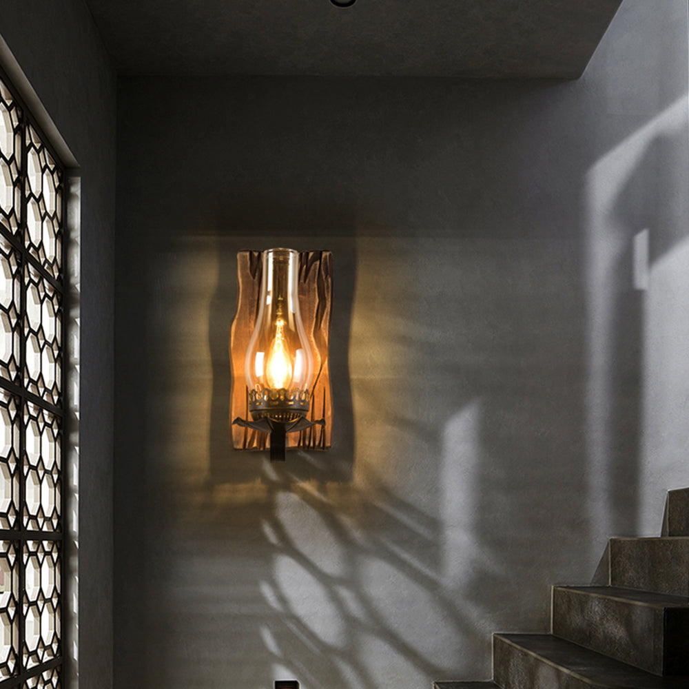 Vardenash Pine Wood Wall Light-Moonnatur