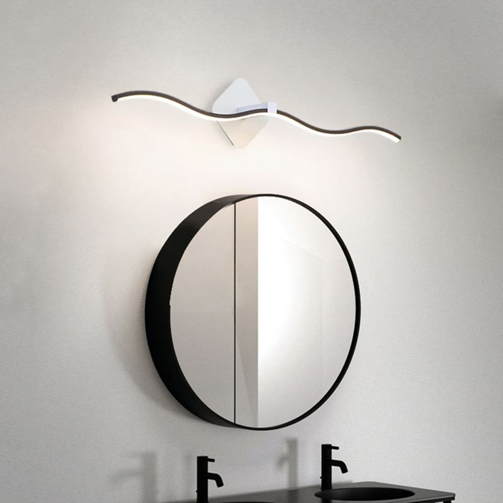 Whitenenna Metal Wall Light-Moonnatur