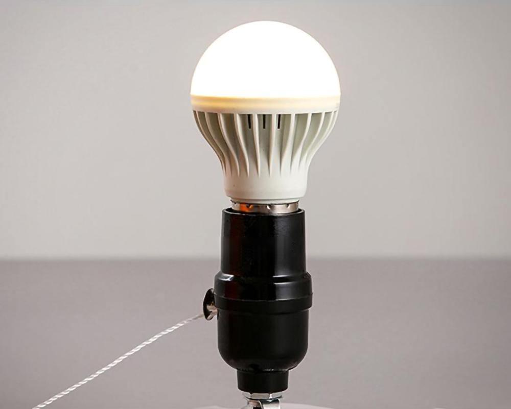 Kelvanna Plastic Wall Light-Moonnatur