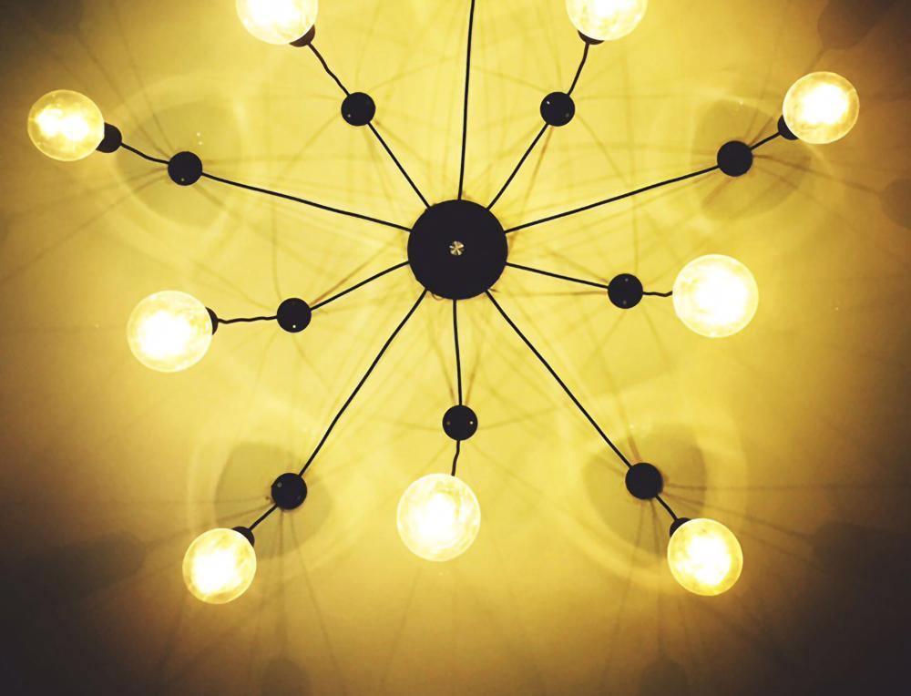 Haverlyn Metal Chandelier-Moonnatur