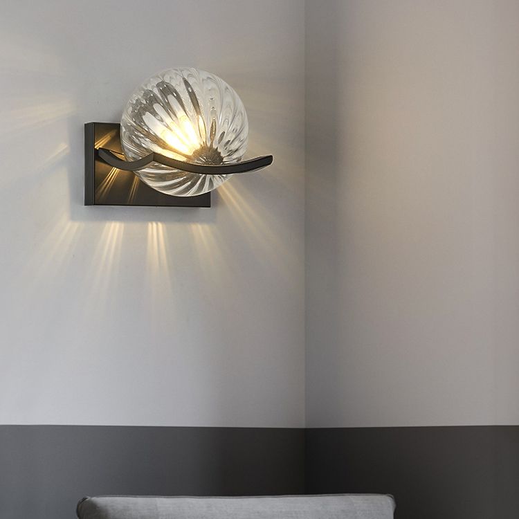 Garnelfield Glass Wall Light-Moonnatur