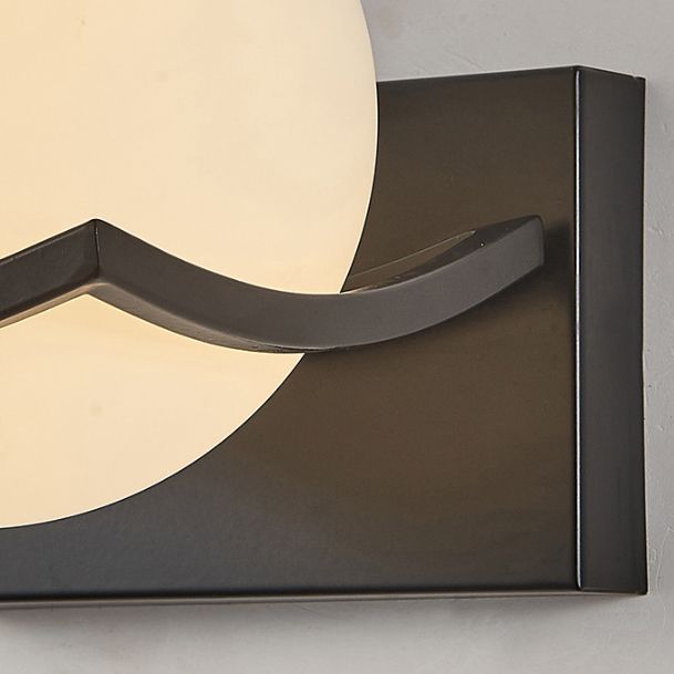Garnelfield Glass Wall Light-Moonnatur