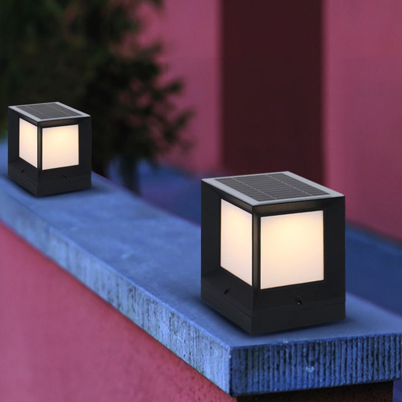 Morrelaelle Metal Pillar Light-Moonnatur