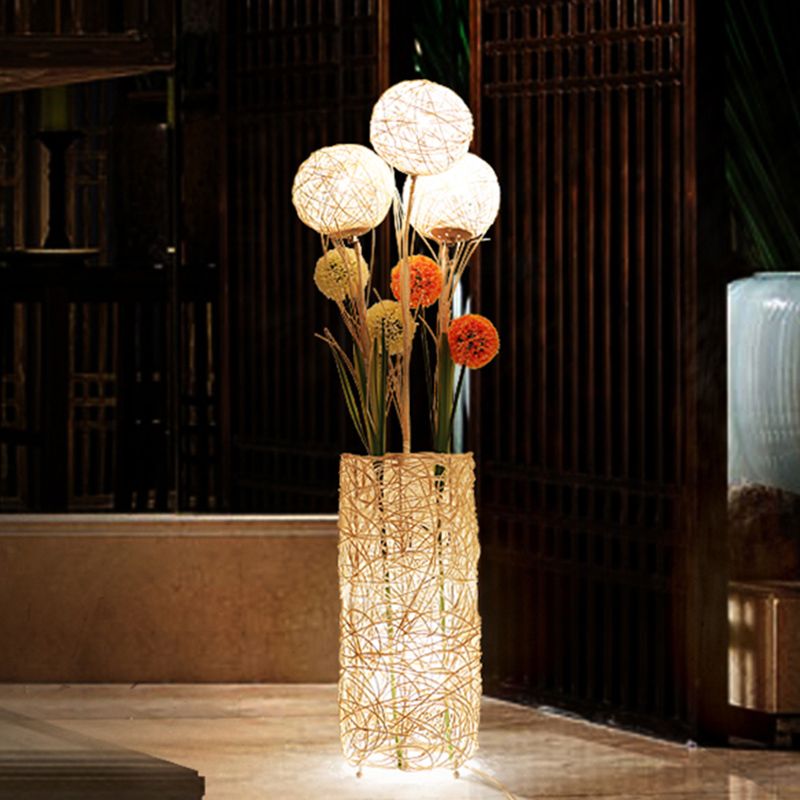 Torrendale Rattan Floor Lamp-Moonnatur