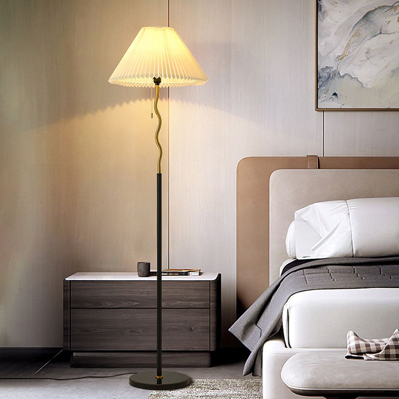 Ladereth Fabric Floor Lamp-Moonnatur