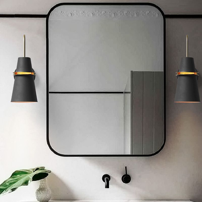 Lathenonna Metal Wall Light-Moonnatur