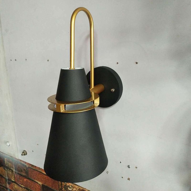 Lathenonna Metal Wall Light-Moonnatur