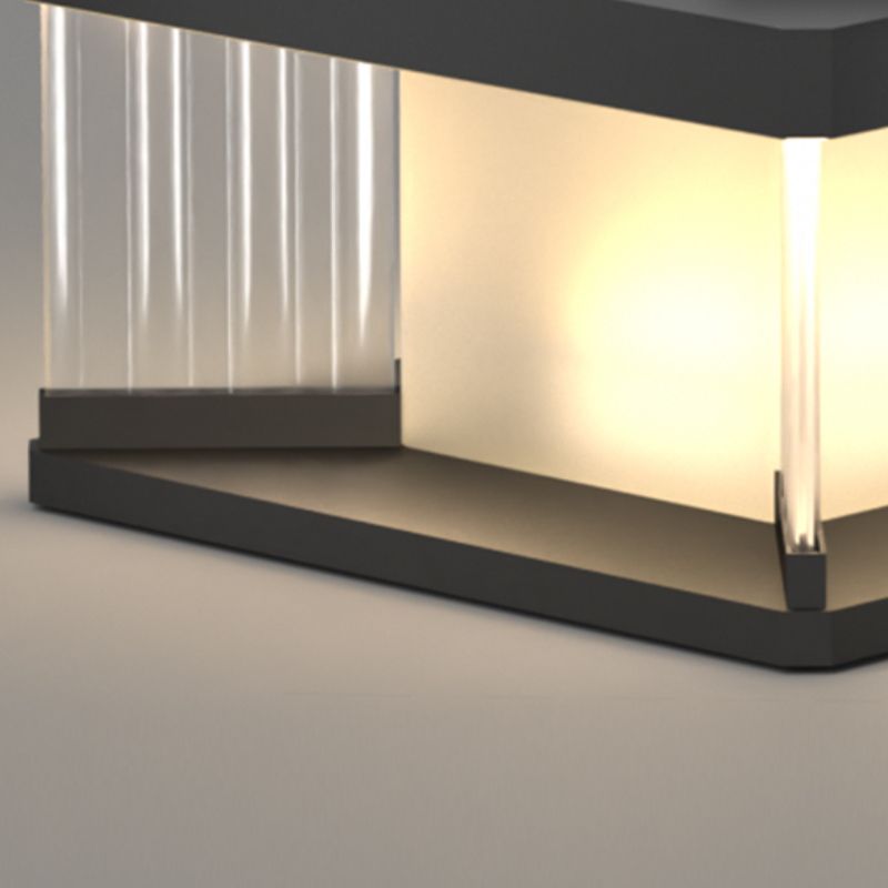 Vardenelia Metal Pillar Light-Moonnatur