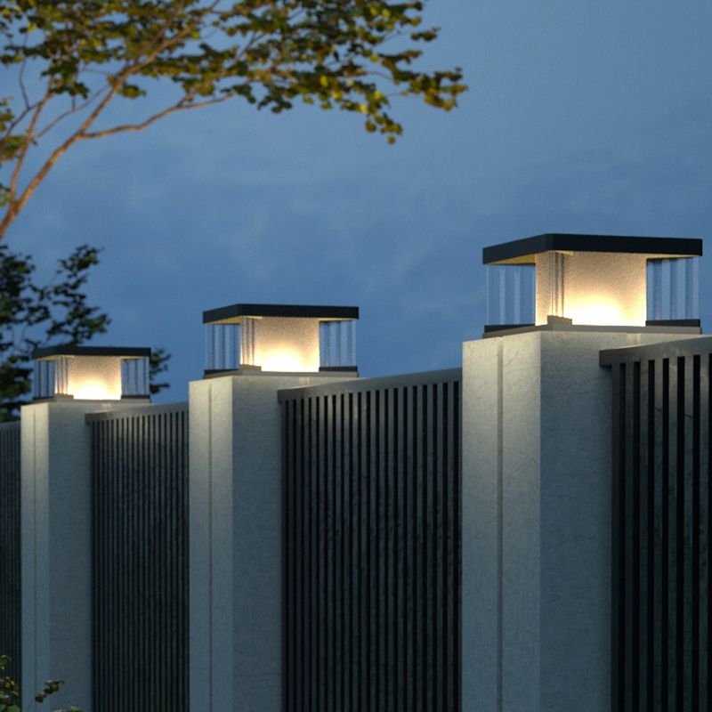 Vardenelia Metal Pillar Light-Moonnatur