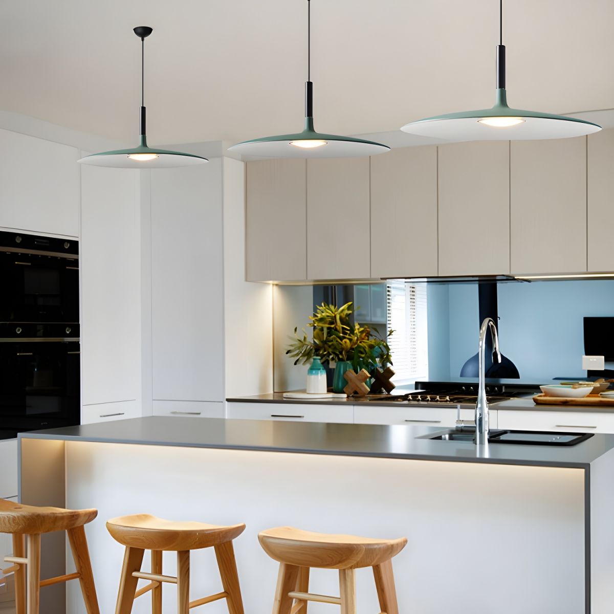 Xavelle Aluminium Pendant Lamp-Moonnatur