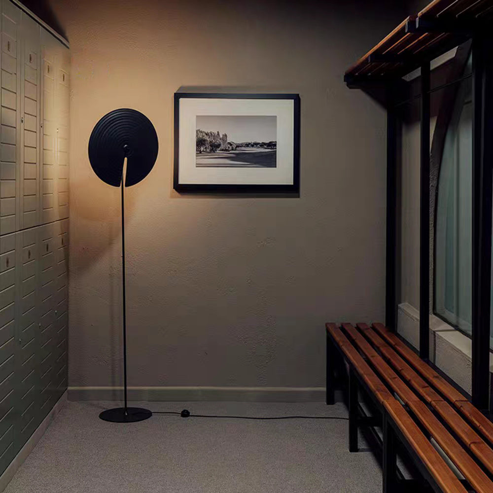 Elsenhaven Aluminium Floor Lamp-Moonnatur