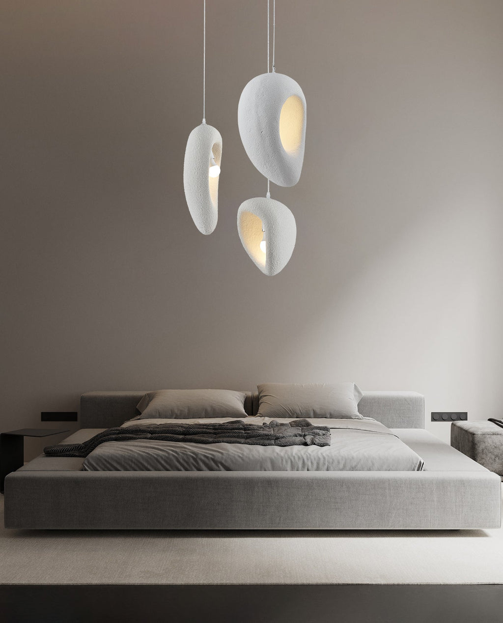 Avenara Resin Pendant Light-Moonnatur