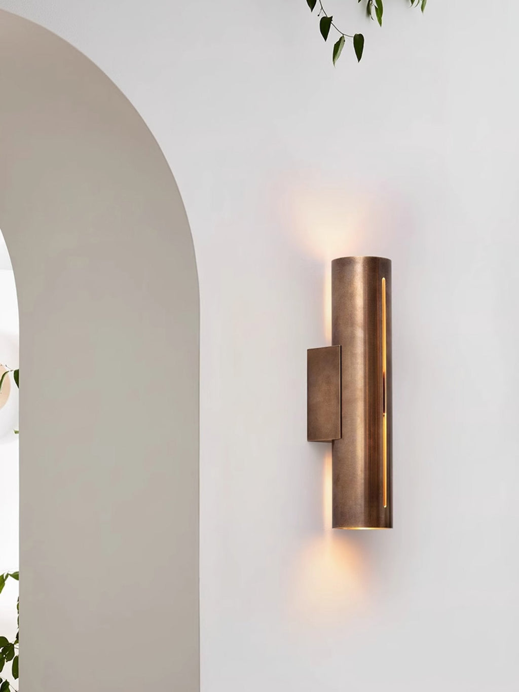 Calenara Brass Wall Light-Moonnatur