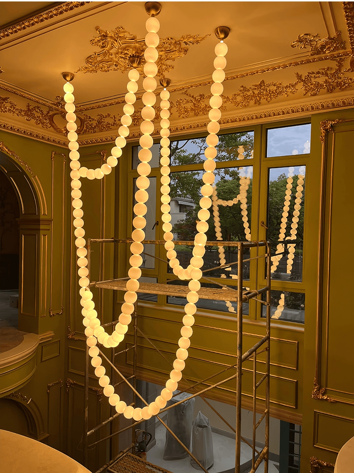 Gildenora Acrylic Chandelier-Moonnatur