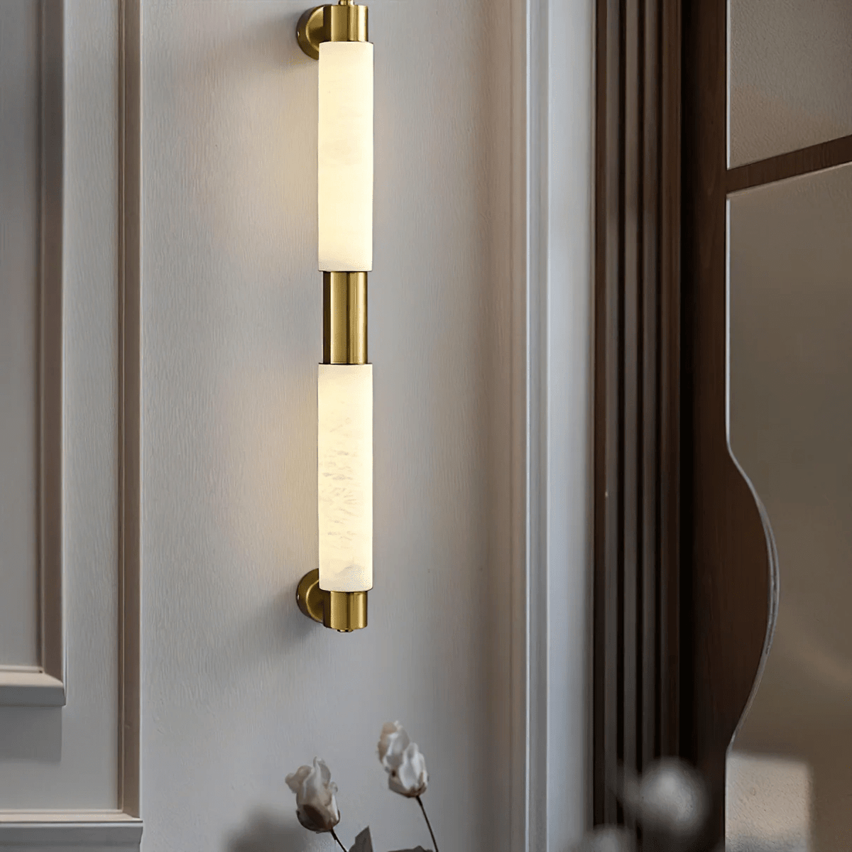 Verrenhaven Alabaster Wall Light-Moonnatur