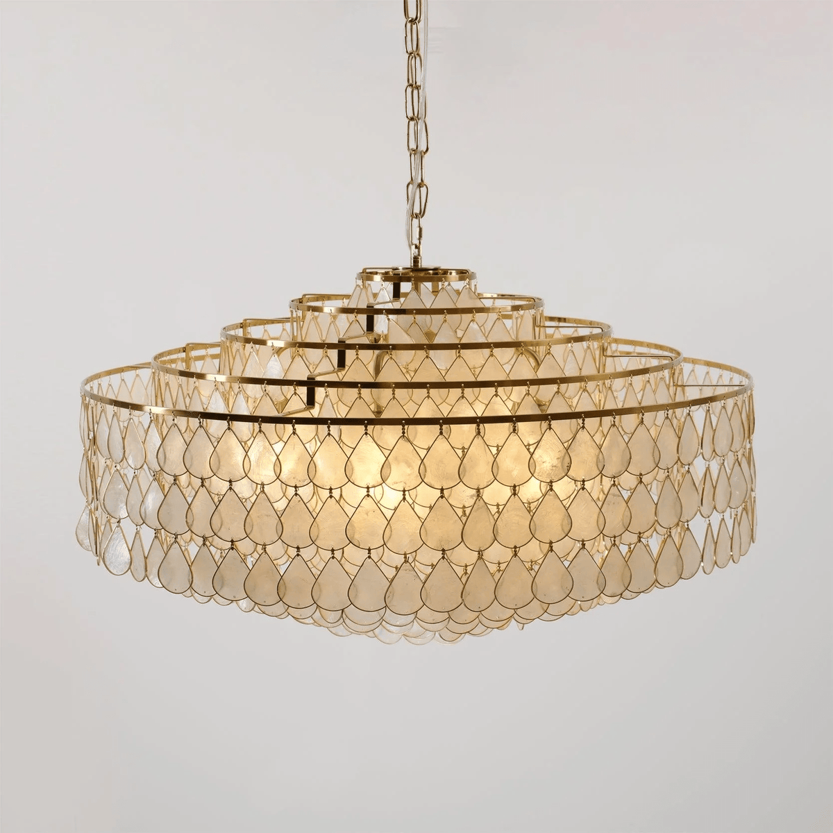 Savenwyn Shell Chandelier-Moonnatur