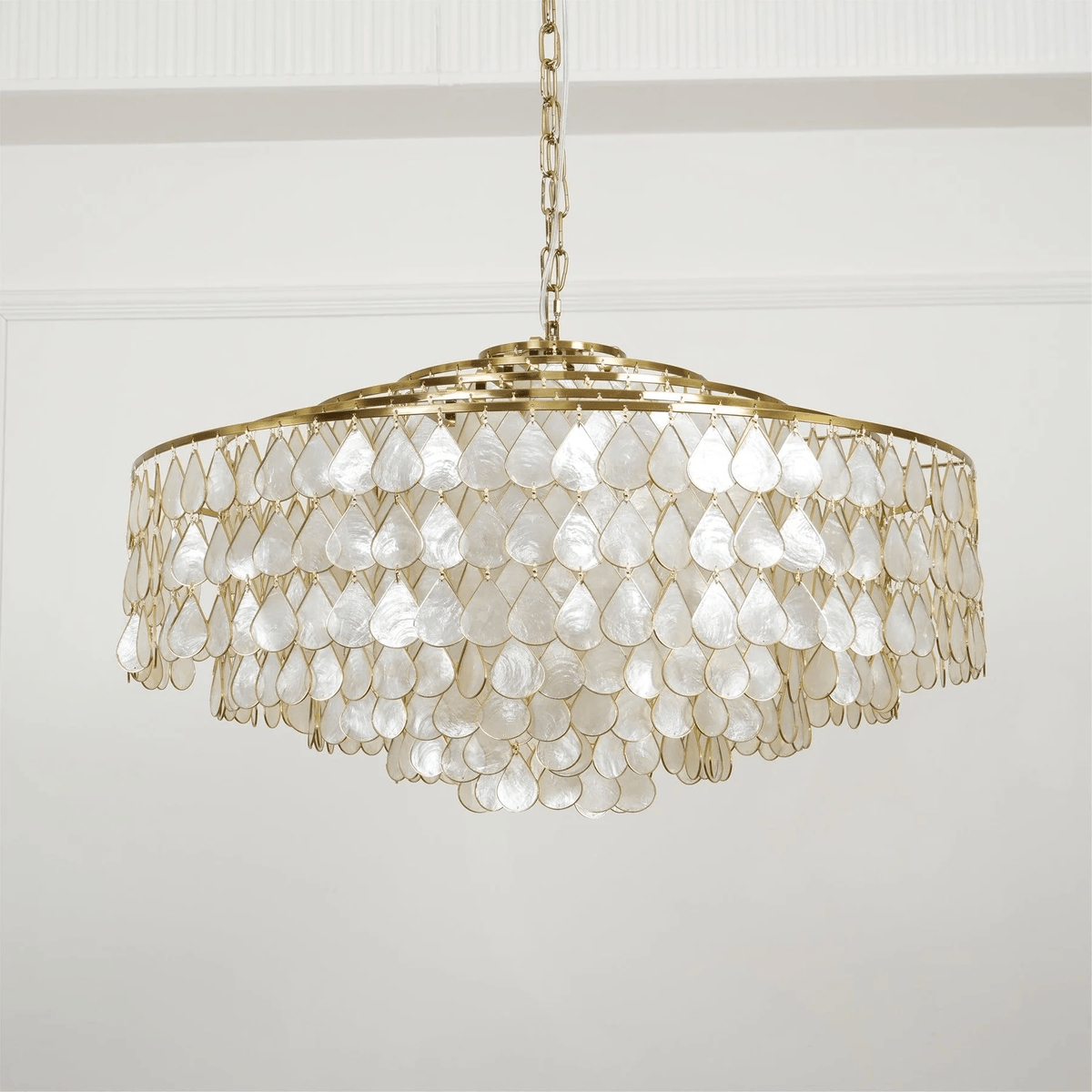 Savenwyn Shell Chandelier-Moonnatur