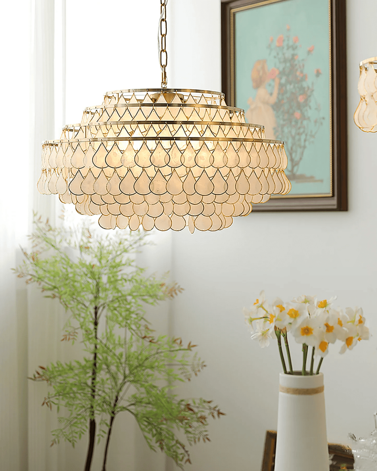Savenwyn Shell Chandelier-Moonnatur