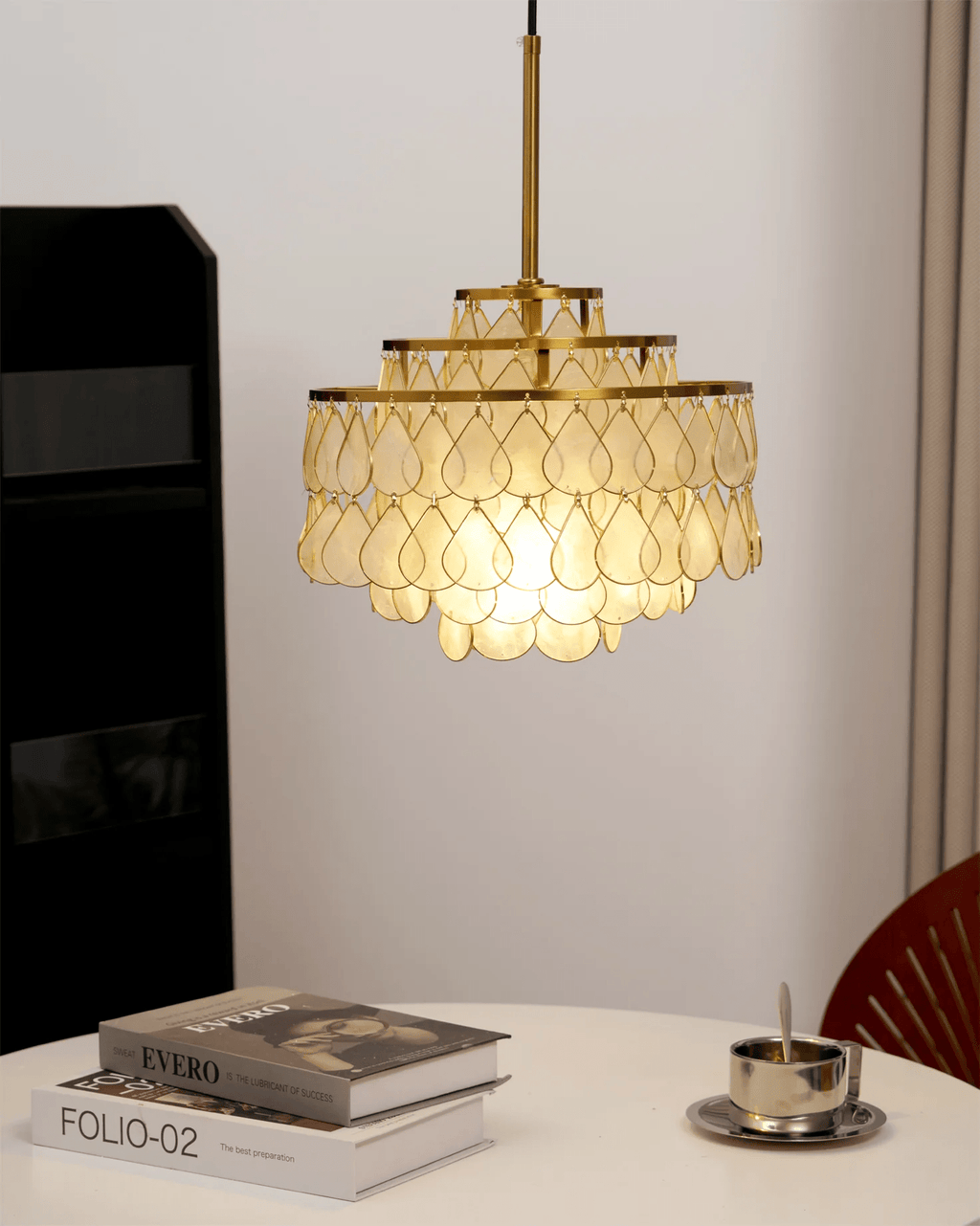 Savenwyn Shell Chandelier-Moonnatur