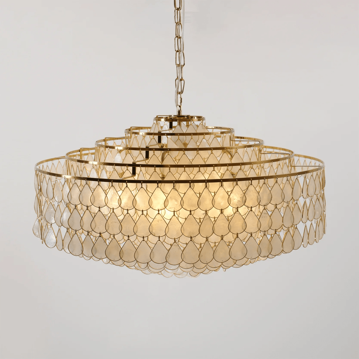 Savenwyn Shell Chandelier-Moonnatur