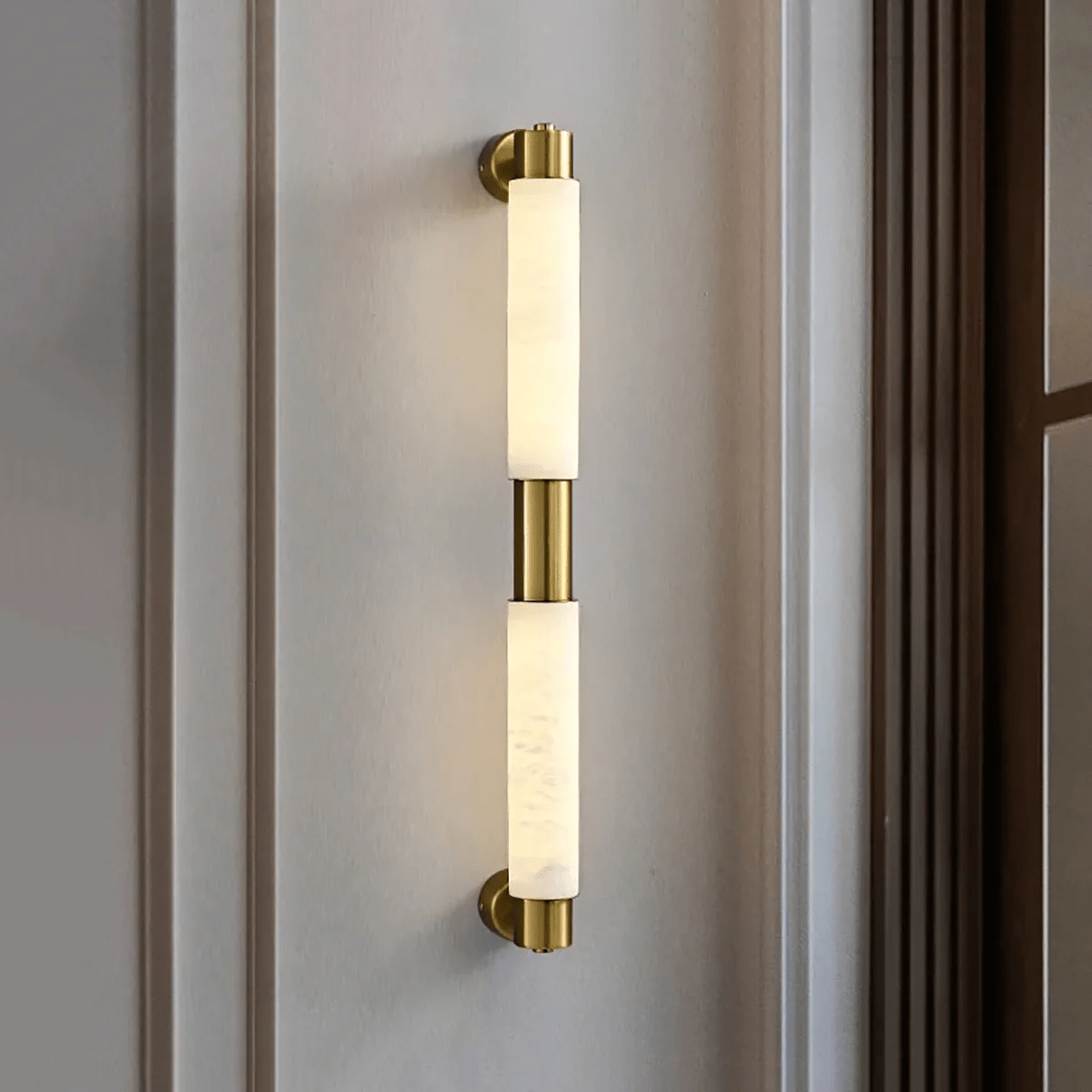 Verrenhaven Alabaster Wall Light-Moonnatur