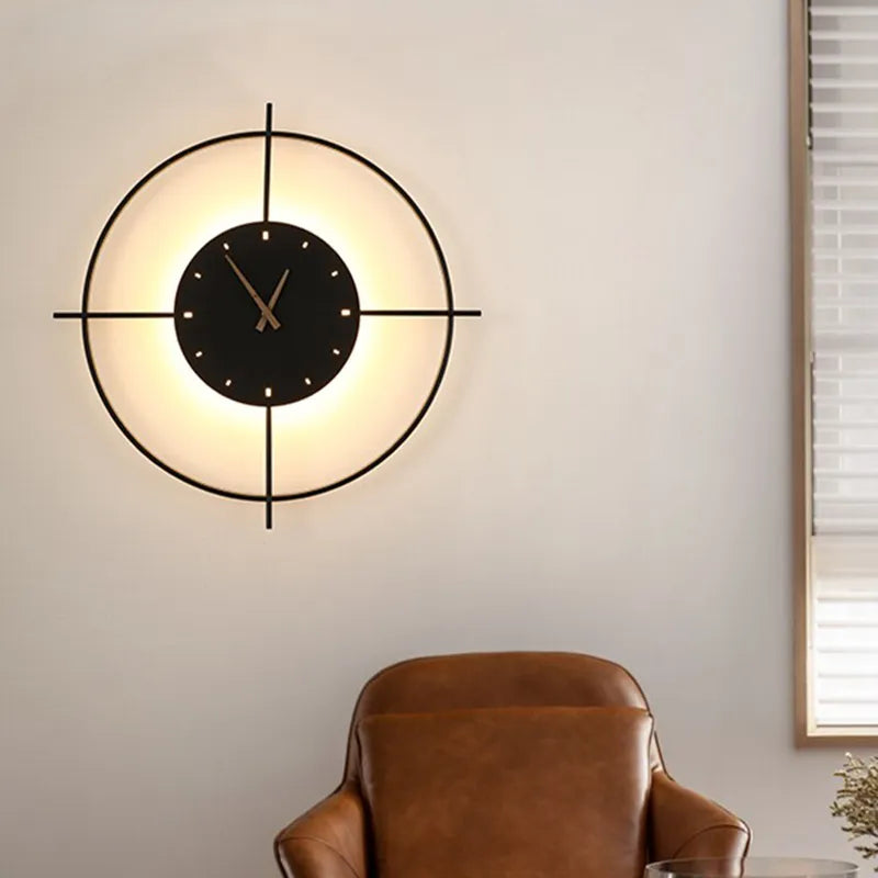 Glint Modern Clock Round Wall Lamp, Gold/Black - Neutralighting