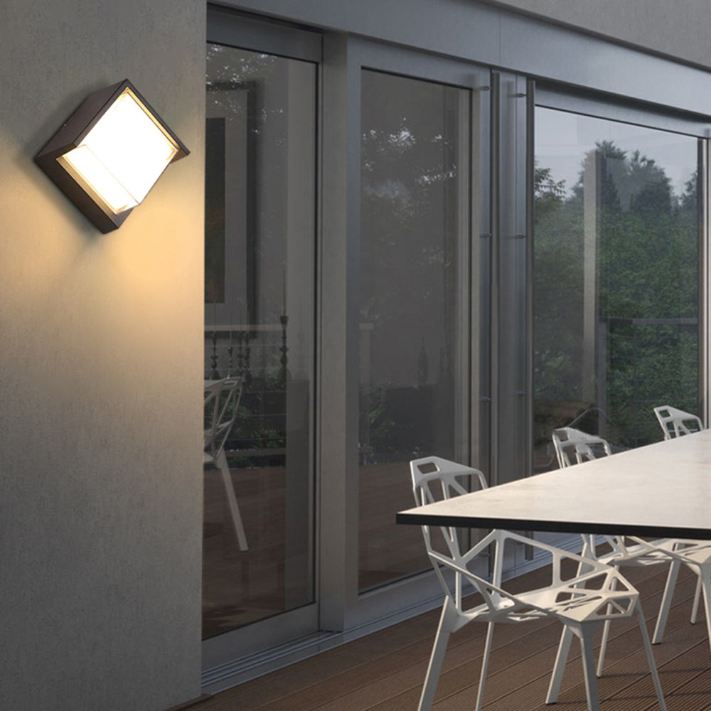 Meldenlyn Acrylic Wall Light-Moonnatur