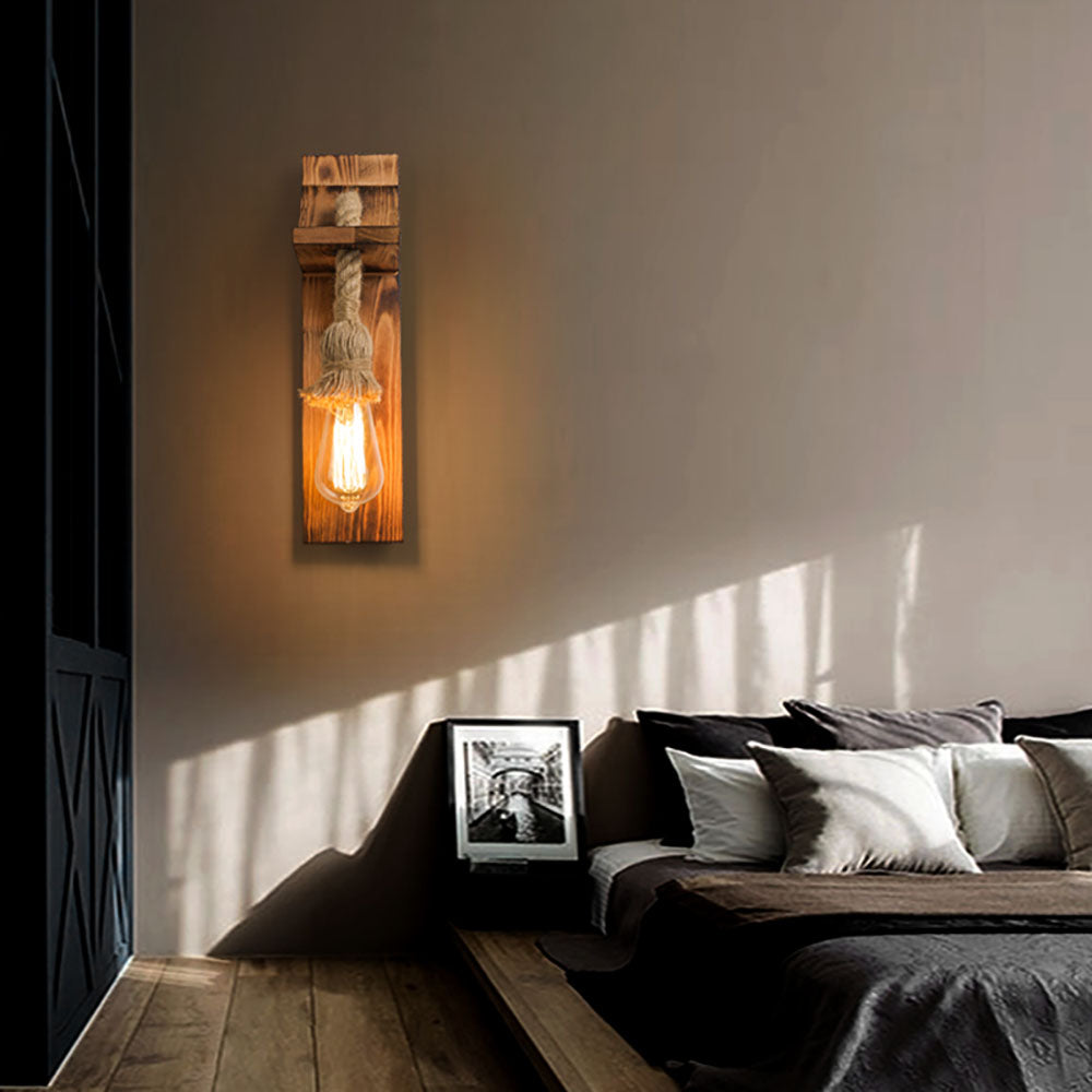 Ordelenora Pine Wood Wall Light-Moonnatur
