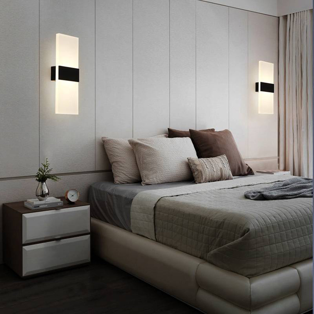 Ferrowcove Acrylic Wall Light-Moonnatur