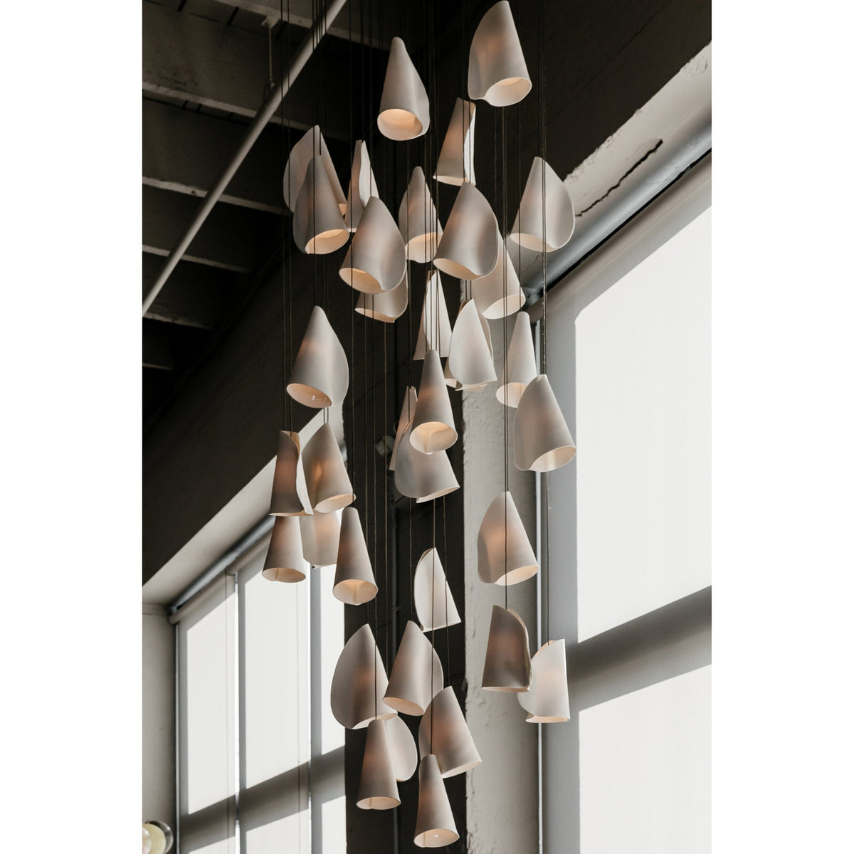 Vaselle Ceramic Pendant Light-Moonnatur