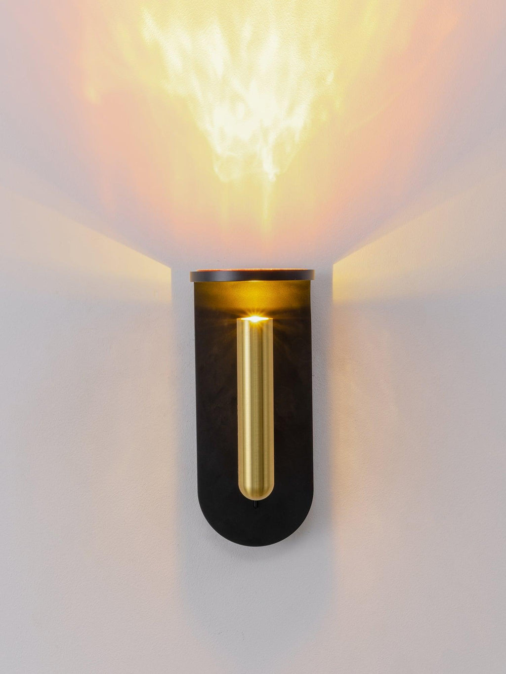 Xerenora Aluminium Wall Light-Moonnatur