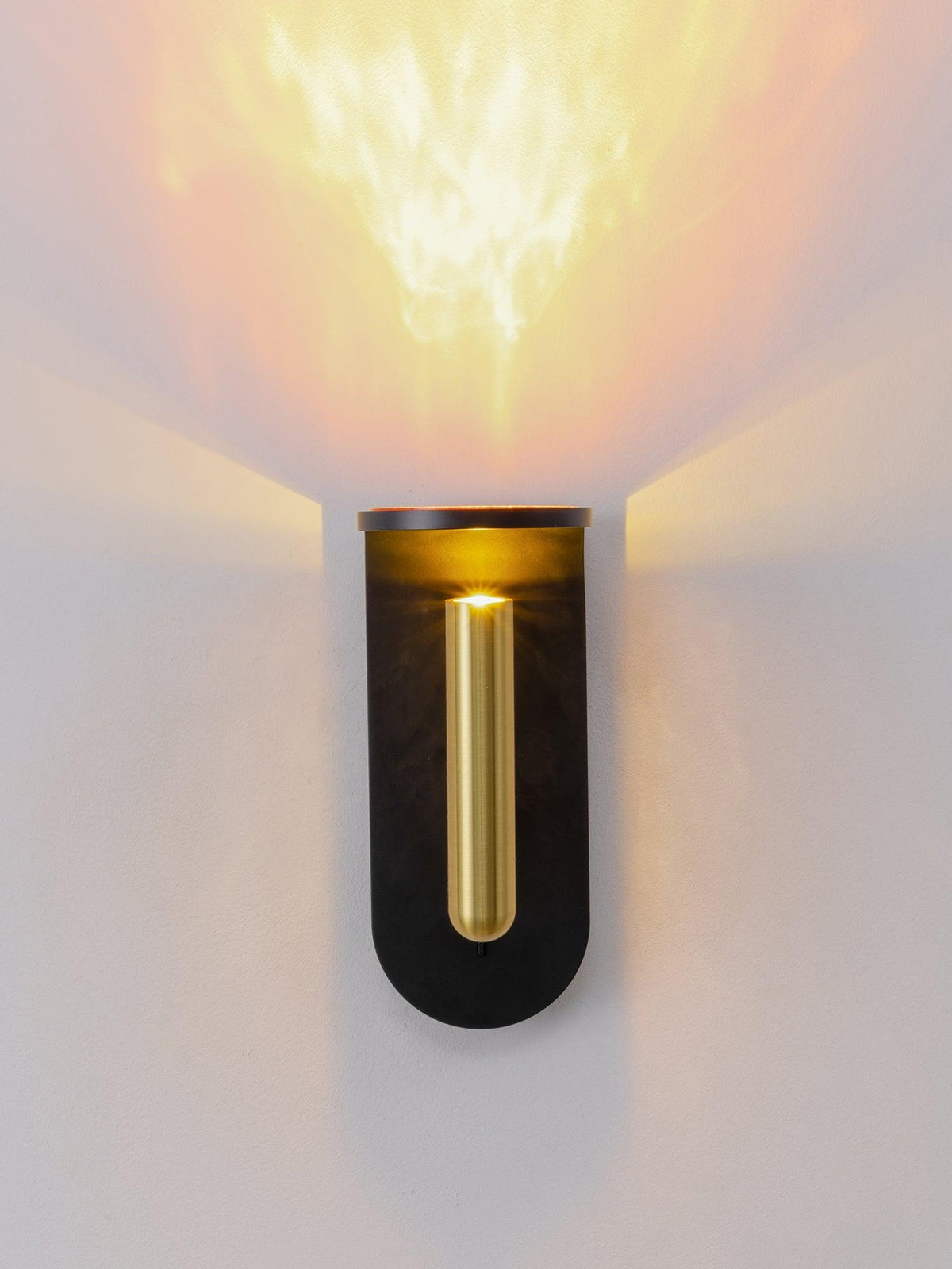 Xerenora Aluminium Wall Light-Moonnatur