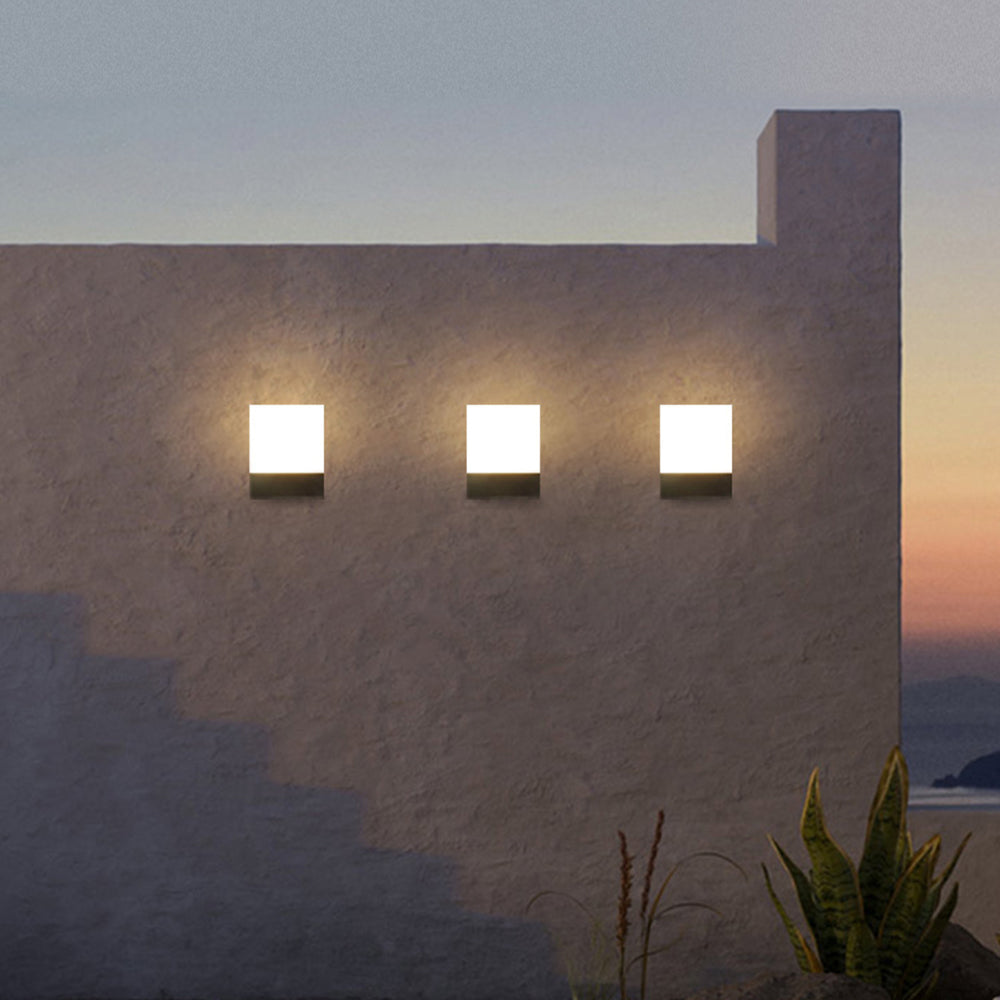 Faldenfield Metal Wall Light-Moonnatur