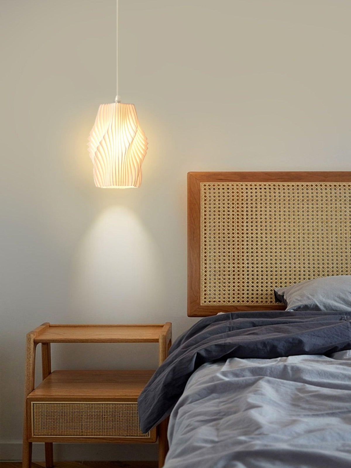 Cardenaria Acrylic Pendant Light-Moonnatur